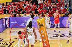 足球直播在线观看-关于勇士逆转天津队，孙铭徽扛起全队的信息