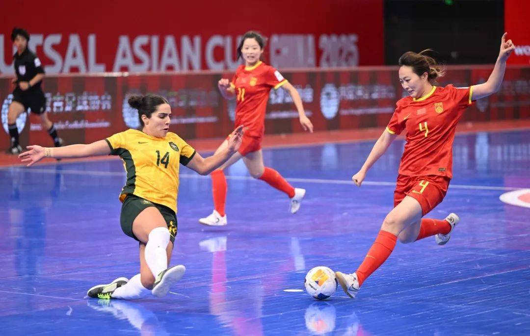 中国女足在泰国备战亚洲杯
