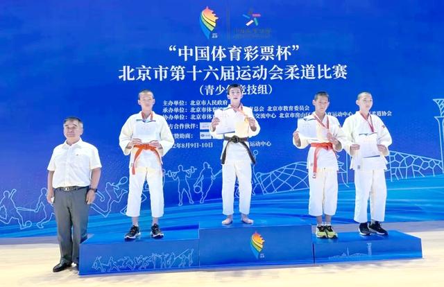 激烈角逐全程回顾：双方对抗激情澎湃，争霸谁能脱颖而出的简单介绍
